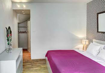 4 Arts Apartment