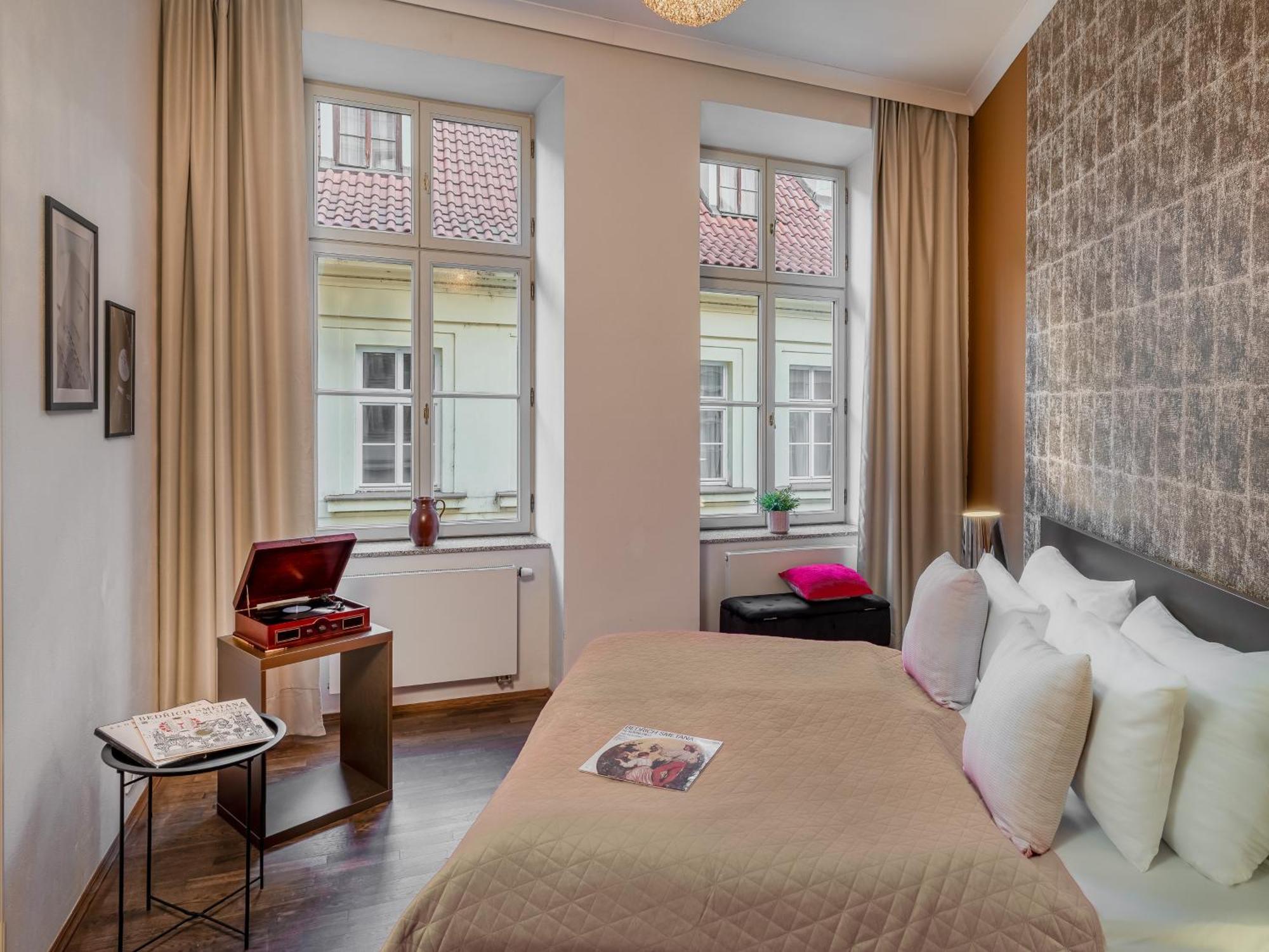 4 Arts Apartment Prag